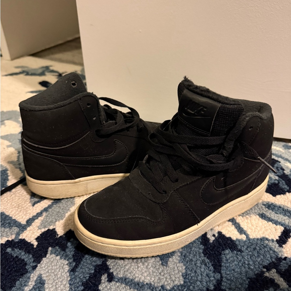 Nike Ebernon Mid SE Women’s AV2478-001 Black Sneakers Size 6